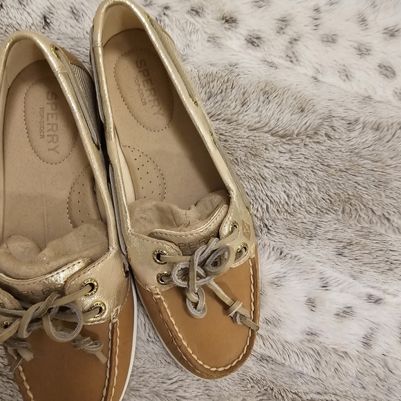 NWOT Sperry Shoes - Picture 3 of 5